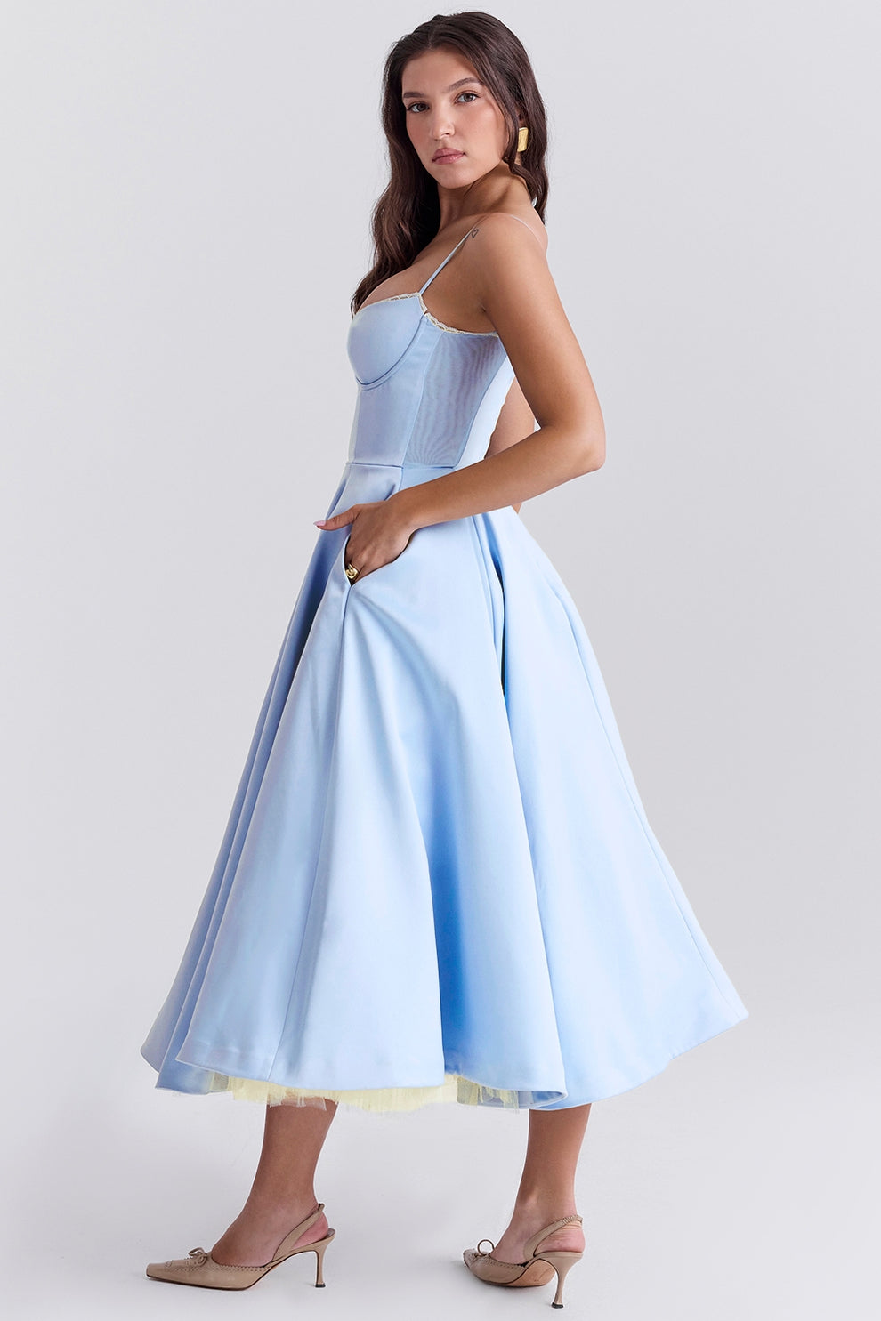 Arestina - Rochie din tul la modă