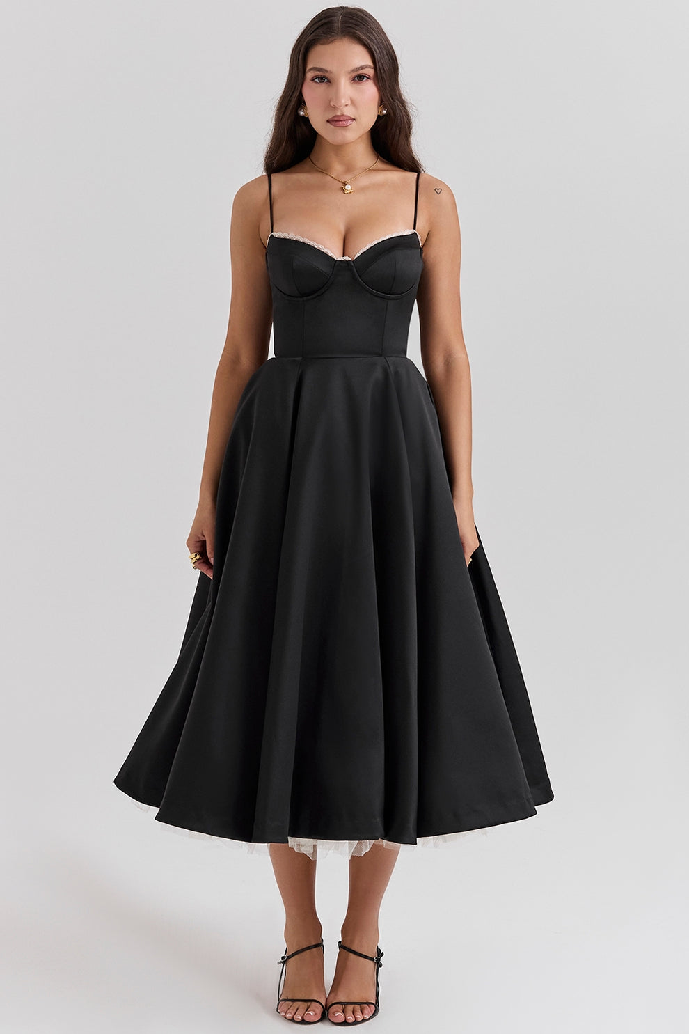 Arestina - Rochie din tul la modă