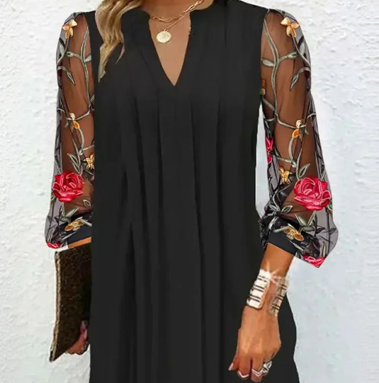 Daria | Rochie Mini Elegantă cu Decolteu în V și Mâneci Transparent