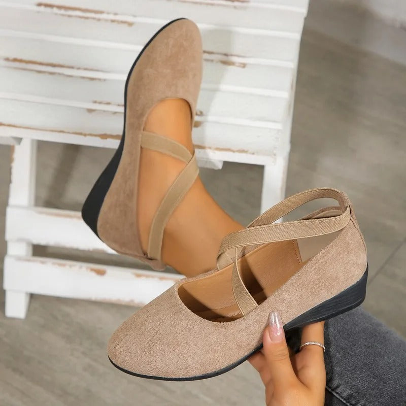 Simona™ – Balerini Eleganți cu Toc pană și Susținere Anatomică