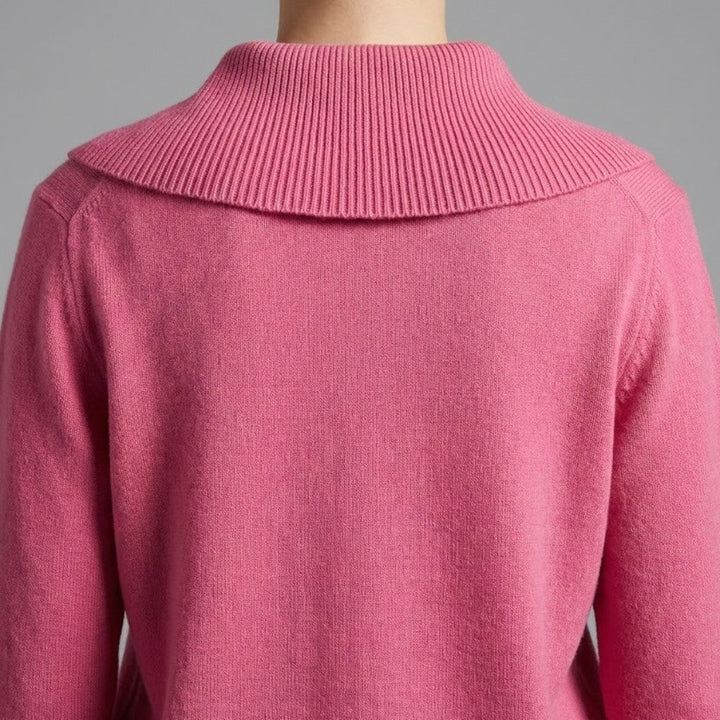 Lucia – Warm Sweater with Wide Collar